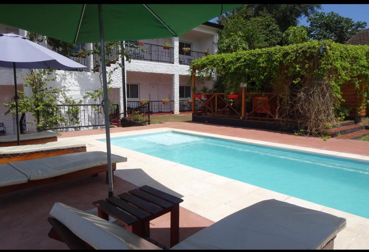 Mediterraneo Suites 푸에르토이과수 외부 사진