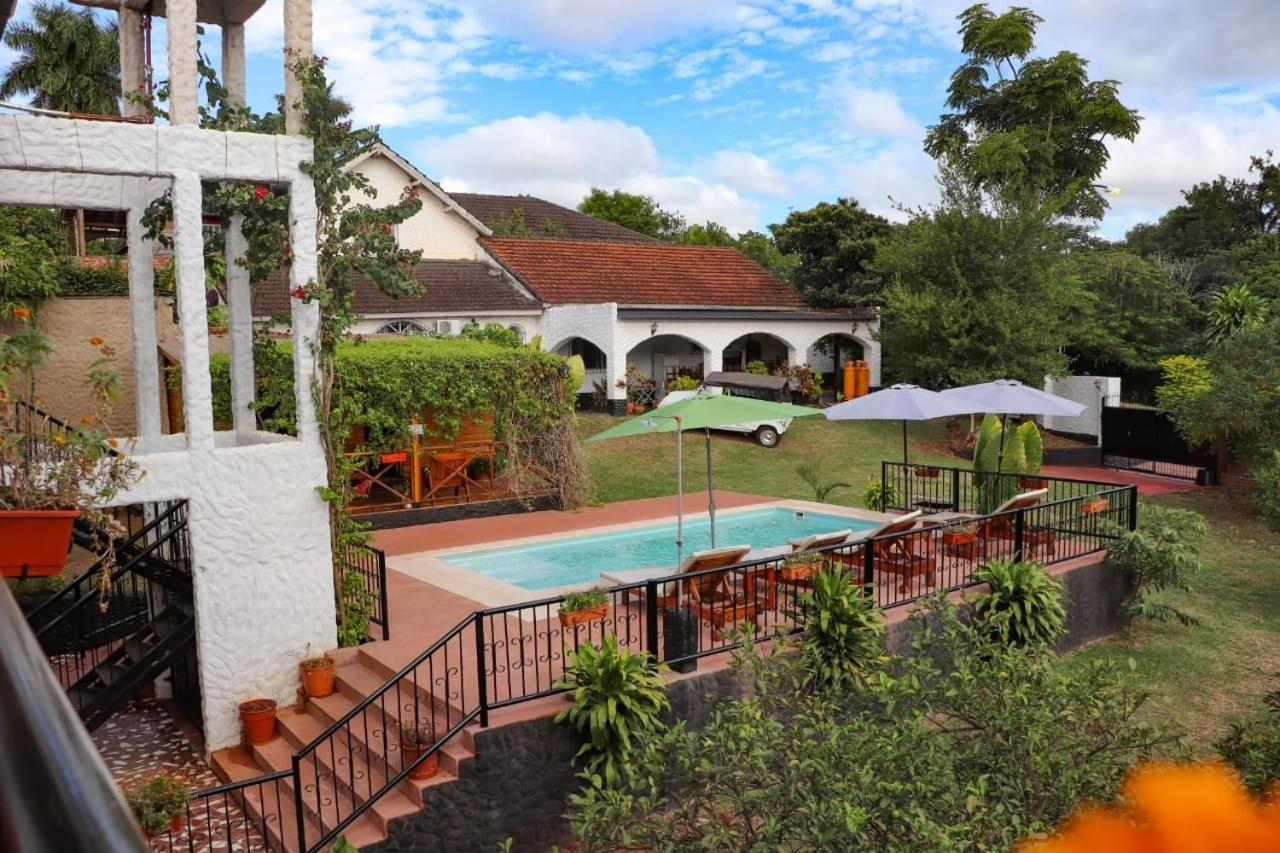 Mediterraneo Suites 푸에르토이과수 외부 사진