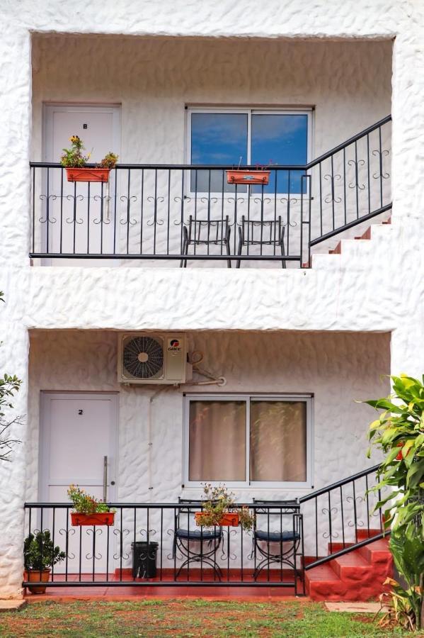 Mediterraneo Suites 푸에르토이과수 외부 사진