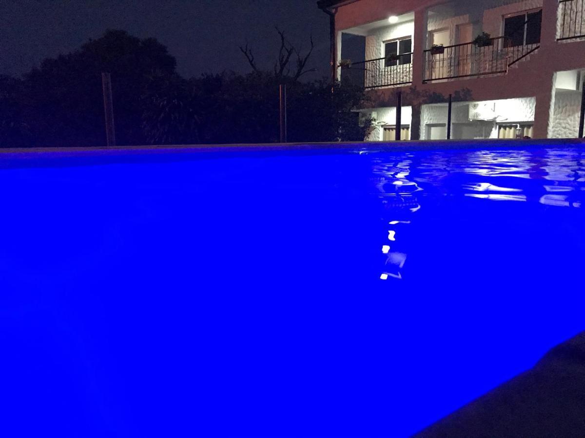 Mediterraneo Suites 푸에르토이과수 외부 사진